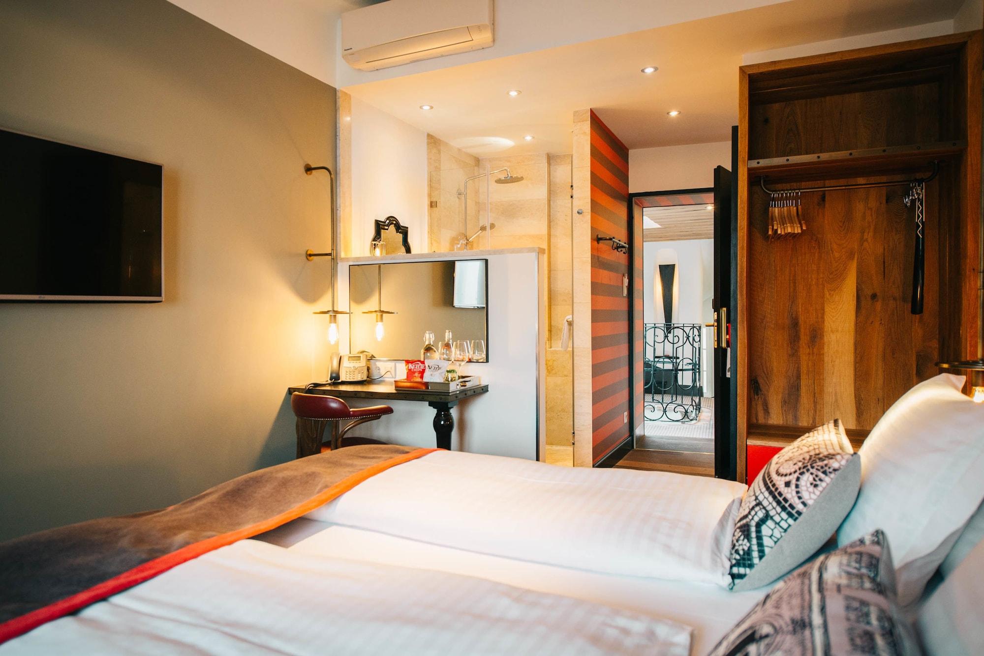 Pest-Buda Design Hotel Budapest Luaran gambar