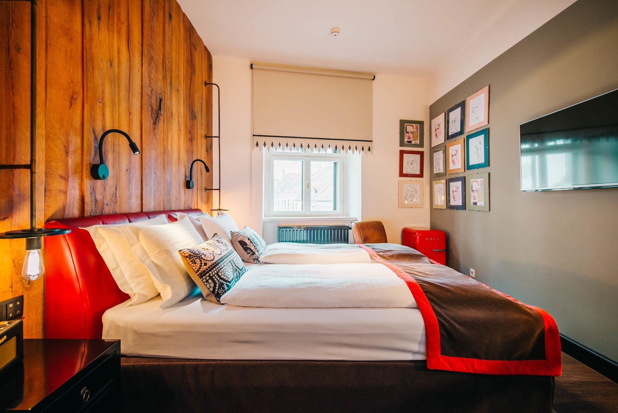 Pest-Buda Design Hotel Budapest Luaran gambar