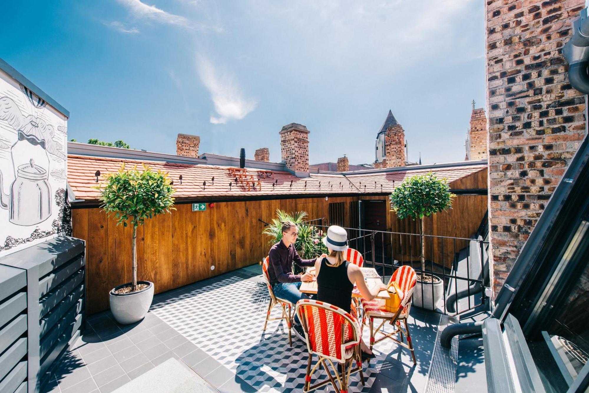 Pest-Buda Design Hotel Budapest Luaran gambar